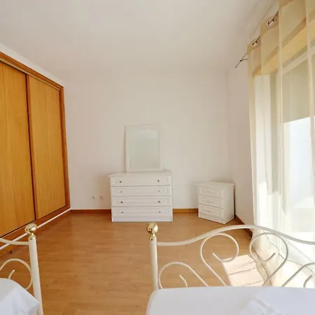 Townhouse Next To Falesia Ferienhaus *