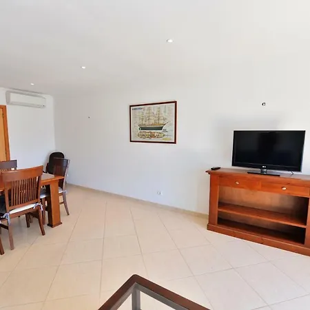 Townhouse Next To Falesia Албуфейра