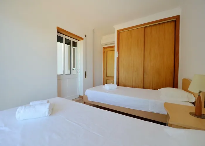 Townhouse Next To Falesia